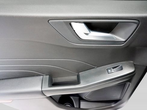 Used 2024 Ford Escape ST-Line w/ Tech Pack #1 FWD image 14