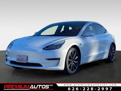 Used 2019 Tesla Model 3 Standard Range Plus image 1