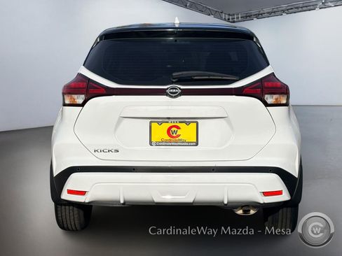 Used 2022 Nissan Kicks S image 5