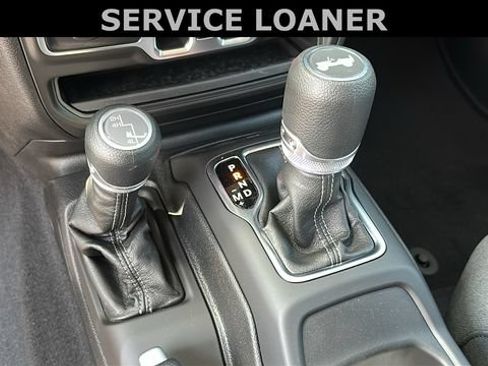 Used 2025 Jeep Wrangler Unlimited Sport AWD/4WD image 19