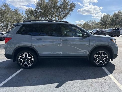 Used 2023 Honda Passport Elite image 2