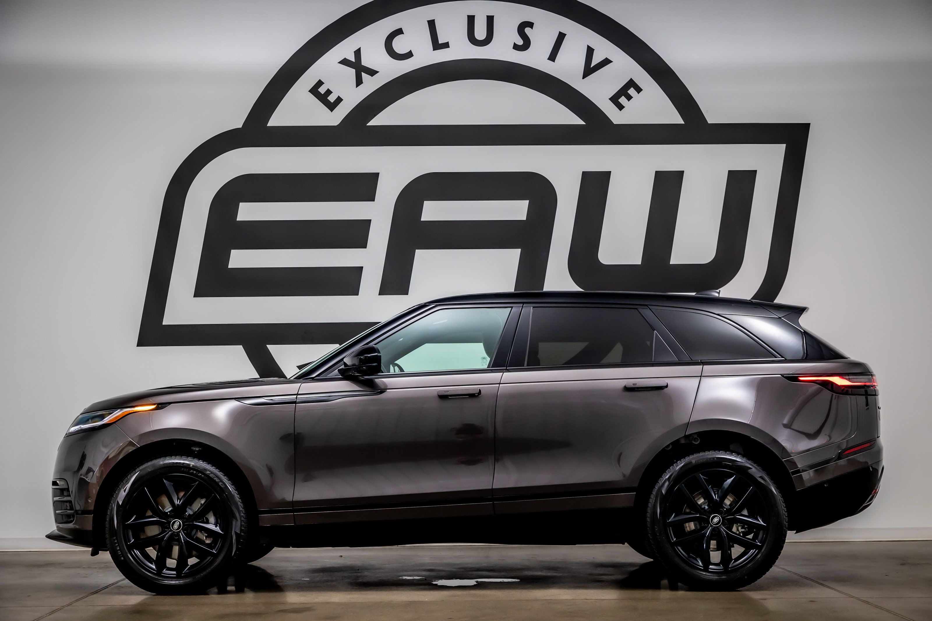 Used 2026 Land Rover Range Rover Velar Dynamic SE AWD/4WD image 6