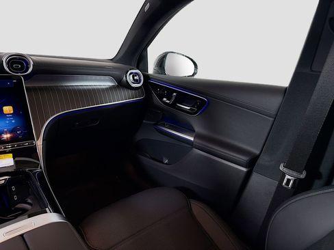 New 2026 Mercedes-Benz GLC 300 4MATIC image 26