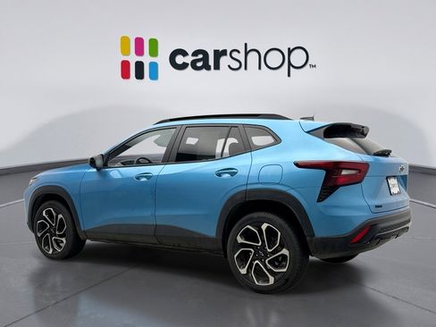 Used 2025 Chevrolet Trax RS w/ Driver Confidence Package image 3