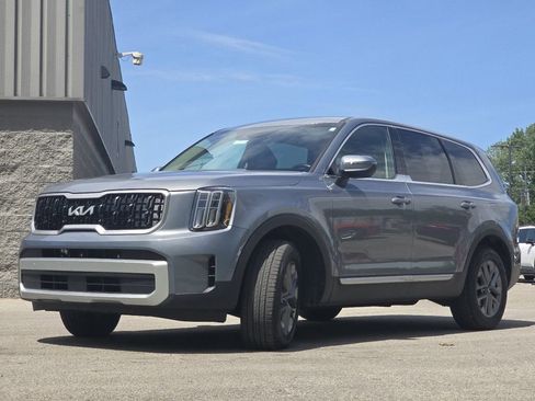 Used 2024 Kia Telluride LX FWD image 12