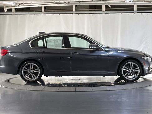 Used 2018 BMW 330i Sedan w/ Convenience Package image 8