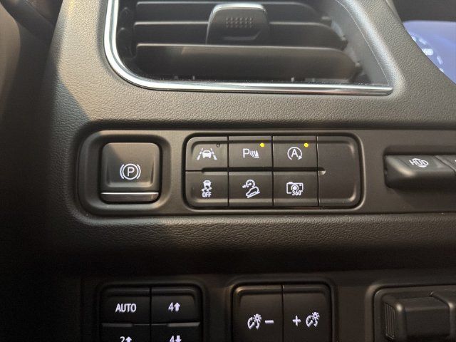 Certified 2024 Chevrolet Suburban High Country AWD/4WD image 34