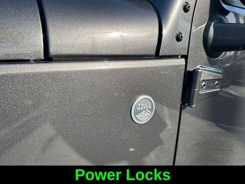 Used 2016 Jeep Wrangler Unlimited Sport AWD/4WD image 21