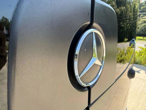 Used 2008 Freightliner Sprinter 3500 image 11