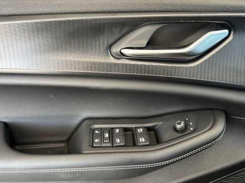 New 2025 Jeep Grand Cherokee Laredo w/ Luxury Tech Group I image 12