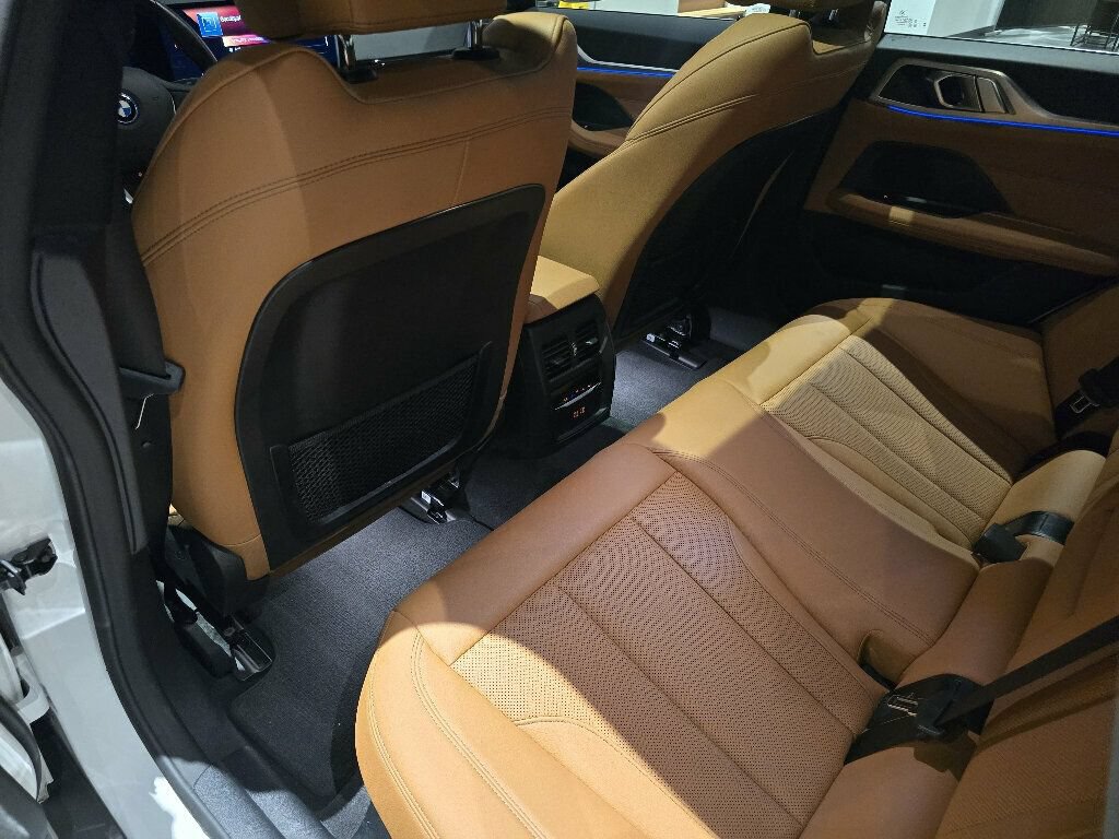 Used 2023 BMW i4 eDrive35 w/ Premium Package RWD image 18