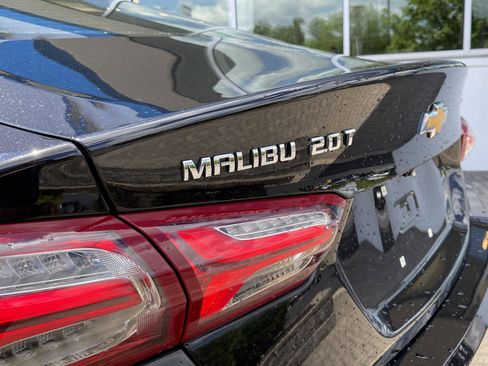 Used 2022 Chevrolet Malibu Premier FWD image 13