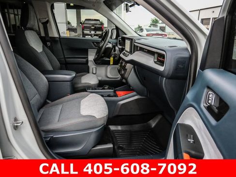 Used 2023 Ford Maverick XLT FWD image 13