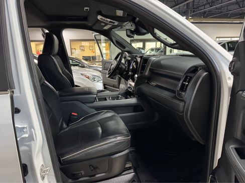 Used 2024 RAM 3500 Limited image 12