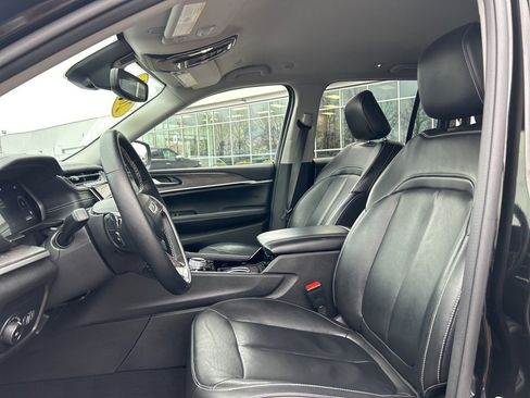 Certified 2022 Jeep Grand Cherokee Limited image 11