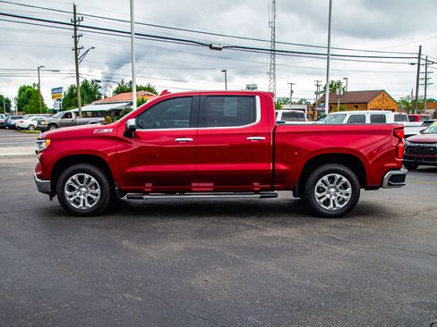 Used 2024 Chevrolet Silverado 1500 LTZ AWD/4WD image 4