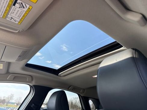 Used 2023 MAZDA CX-30 AWD 2.5 S w/ Premium Package image 18