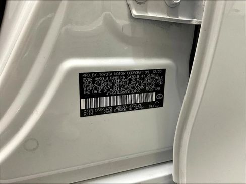 Used 2024 Lexus IS 300 F Sport RWD image 33