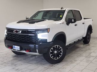 Used 2022 Chevrolet Silverado 1500 ZR2 w/ Technology Package AWD/4WD video 1