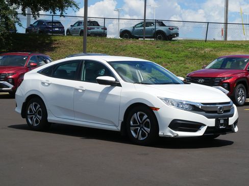 Used 2018 Honda Civic LX image 4
