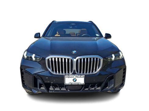 Used 2024 BMW X5 xDrive40i w/ M Sport Package AWD/4WD image 2