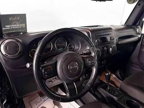 Used 2016 Jeep Wrangler Unlimited Sport w/ Dual Top Group image 9