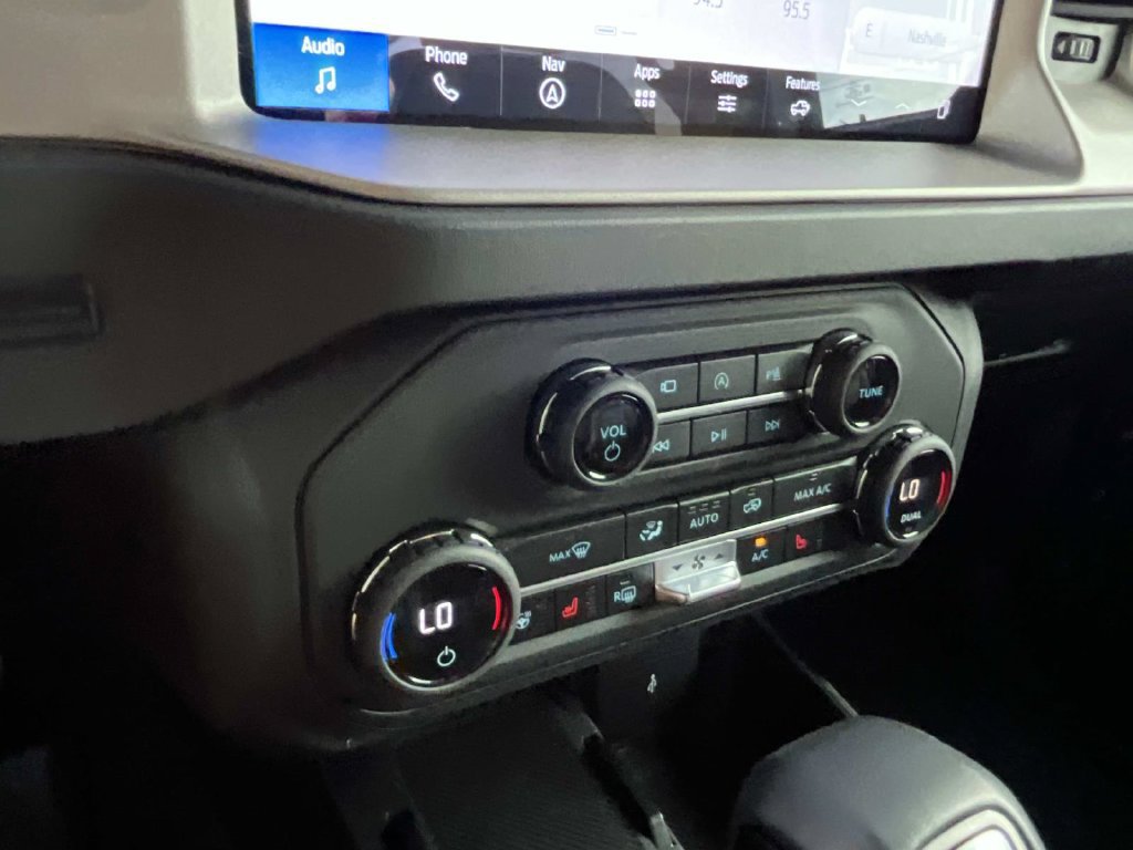 Used 2025 Ford Bronco Outer Banks AWD/4WD image 38
