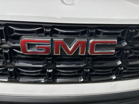 Used 2023 GMC Canyon Elevation image 9