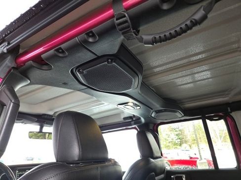 Used 2022 Jeep Wrangler Unlimited Rubicon 4xe w/ Dual Top Group image 44