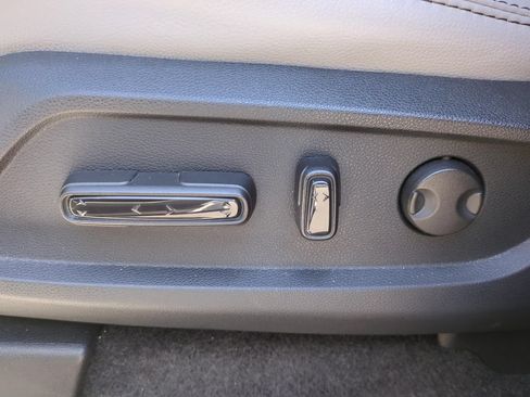 Used 2024 Honda Pilot EX-L image 17