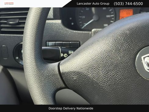 Used 2007 Dodge Sprinter 2500 RWD image 11