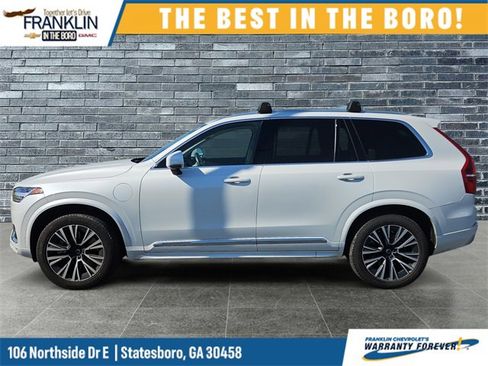 Used 2022 Volvo XC90 T8 Inscription Expression w/ Climate Package image 2