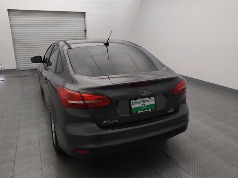 Used 2018 Ford Focus SE image 6