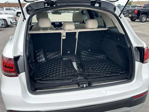 Used 2021 Mercedes-Benz GLC 300 4MATIC image 11