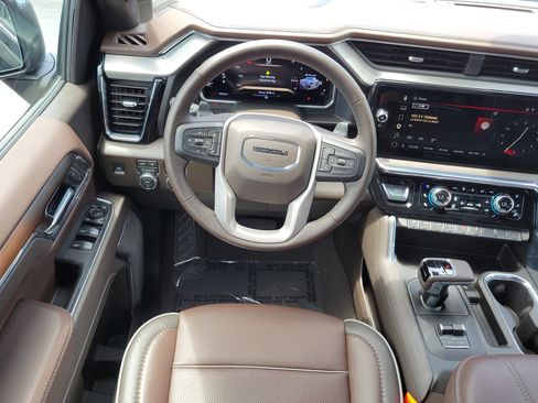 Used 2026 GMC Sierra 1500 Denali w/ Denali Reserve Package AWD/4WD image 17