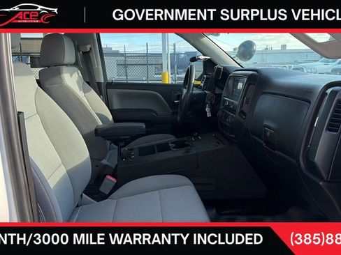 Used 2018 Chevrolet Silverado 1500 W/T w/ Trailering Package AWD/4WD image 11
