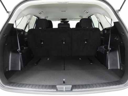 Certified 2024 Kia Sorento LX image 32