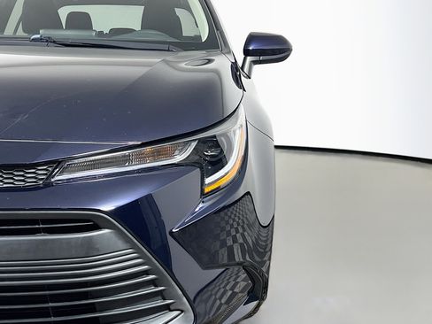 Used 2023 Toyota Corolla LE image 12