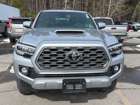 Used 2023 Toyota Tacoma TRD Sport w/ Black Out Package (TMS) image 2