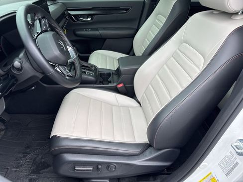 Used 2025 Honda CR-V Sport Touring image 4