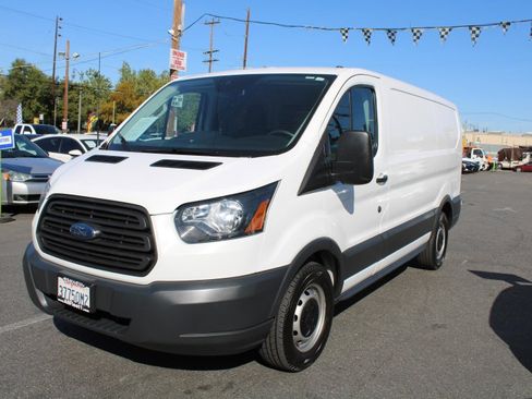 Used 2018 Ford Transit 150 130 Low Roof image 3
