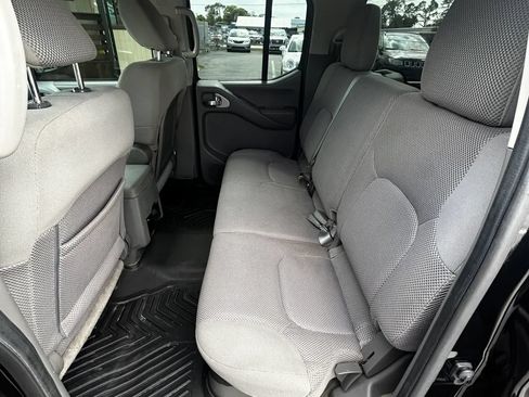 Used 2012 Nissan Frontier SV RWD image 22