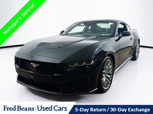 Used 2024 Ford Mustang GT Premium image 3