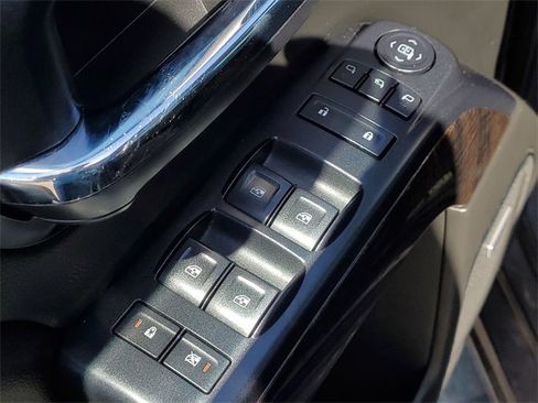 Used 2015 GMC Sierra 1500 Denali w/ Driver Alert Package image 8