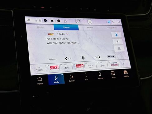 Used 2023 Jeep Grand Cherokee 4WD 4xe image 8