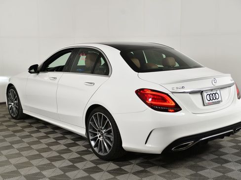 Used 2019 Mercedes-Benz C 300 4MATIC Sedan image 3
