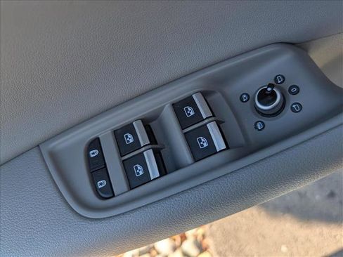 Used 2021 Audi Q7 3.0T Premium w/ Convenience Package image 32