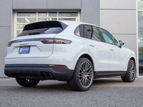 Used 2022 Porsche Cayenne S Platinum image 10