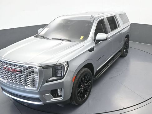 Used 2024 GMC Yukon XL Denali RWD image 61