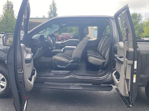 Used 2016 Ford F150 XL w/ Equipment Group 101A Mid AWD/4WD image 30
